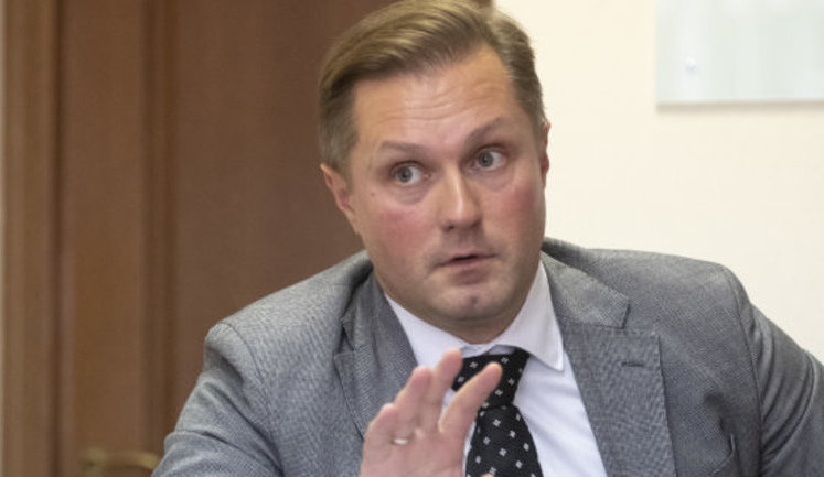 Чому Зеленський змусив голову АМКУ Терентьєва написати заяву, і до чого тут "Тедіс"?