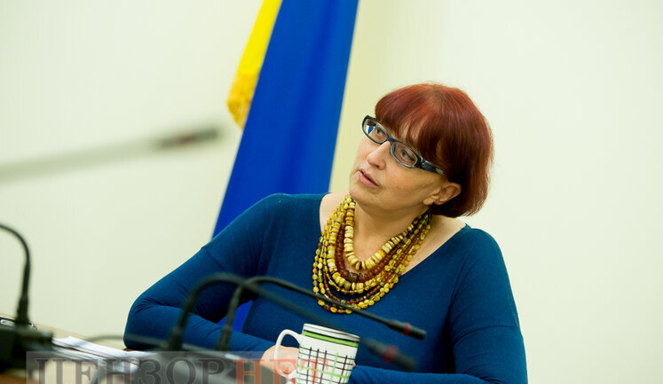 Глава комітету ВР з питань соціальної політики Галина Третьякова: "Якщо ви не хочете, щоб вас перевіряли, заробляйте собі самі"