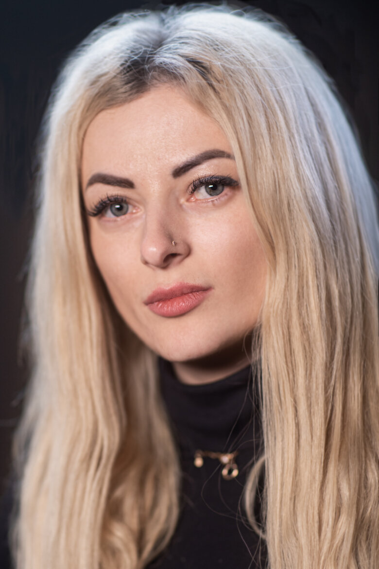 Діма, яка війна?! Тобі вісімнадцять! - Я піду! Я мушу там бути. Розмова із сім’єю Да Вінчі 19