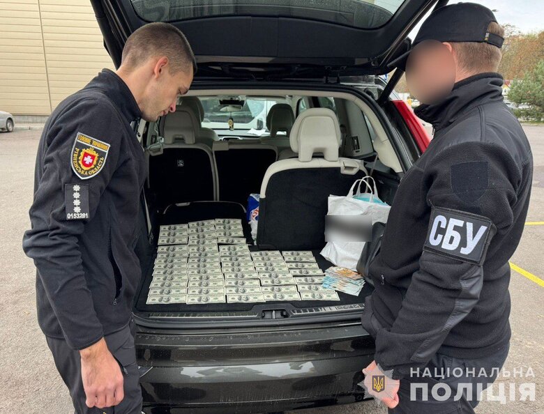 У Рівному СБУ викрила схему заробітку на ухилянтах