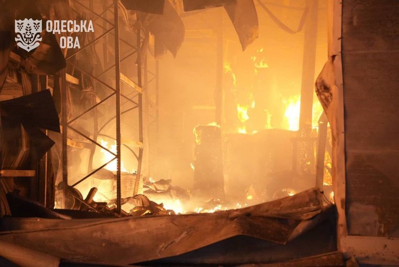 Четверо людей постраждали внаслідок російських атак по цивільній інфраструктурі Одещини.