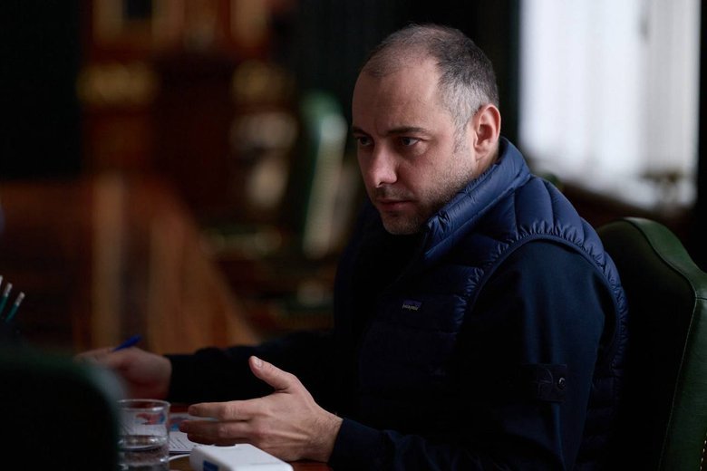 Зеленський провів нараду щодо надзвичайної ситуації в енергетиці