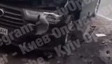 Невідомі кинули гранату в автомобіль "Ауді" на Оболоні в Києві. Водія госпіталізовано. ВIДЕО