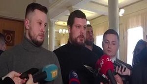 "Свобода", ПС и "Национальный корпус" выдвинули свои требования власти: "У нас хватит смелости и решимости самораспустить эту Раду". ВИДЕО