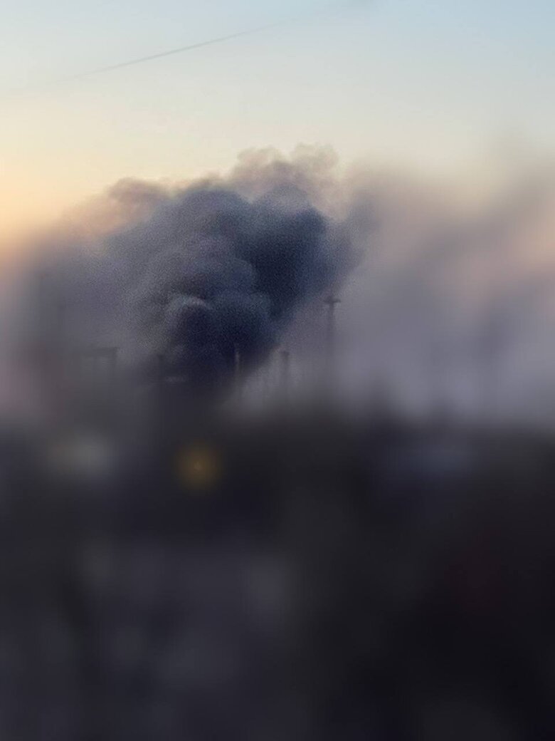 Ворог поцілив двома ракетами по об’єкту критичної інфраструктури у Кременчуці, - ОВА 01 Ворог поцілив двома ракетами по об’єкту критичної інфраструктури у Кременчуці, - ОВА 01