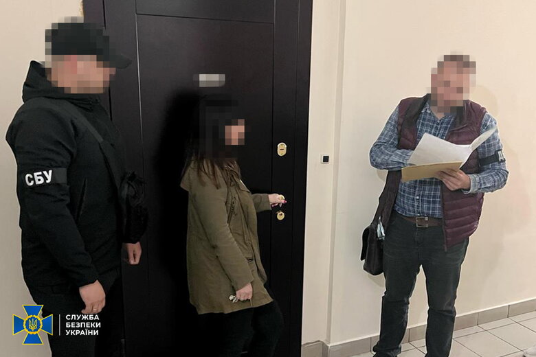 СБУ і ДБР викрили розкрадання 64 млн грн на закупівлях авто для армії