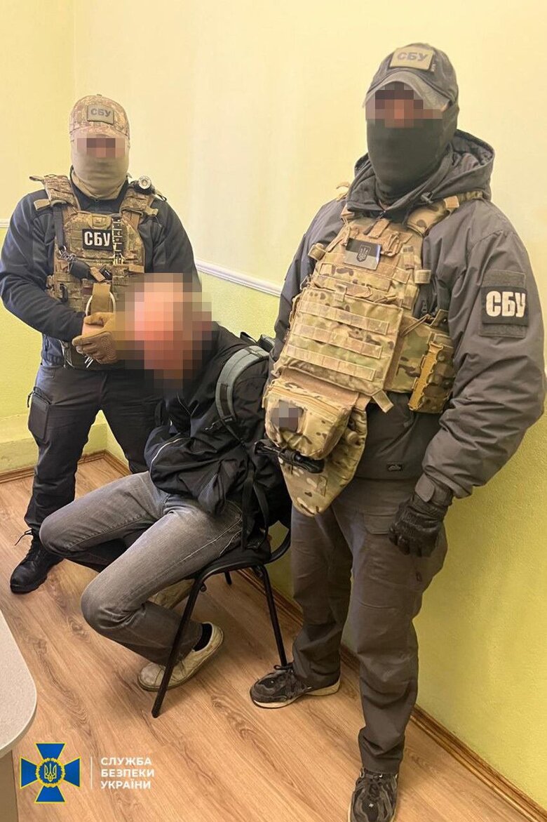 На Буковині СБУ затримала агента ФСБ та його поплічника, які шпигували за ЗСУ