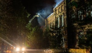 Нічний обстріл Запоріжжя: зазнав руйнувань корпус університету, який є об’єктом культурної спадщини. ФОТОрепортаж
