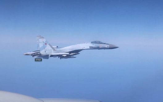 Винищувачі РФ перехопили британський літак-розвідник, що патрулював над Чорним морем