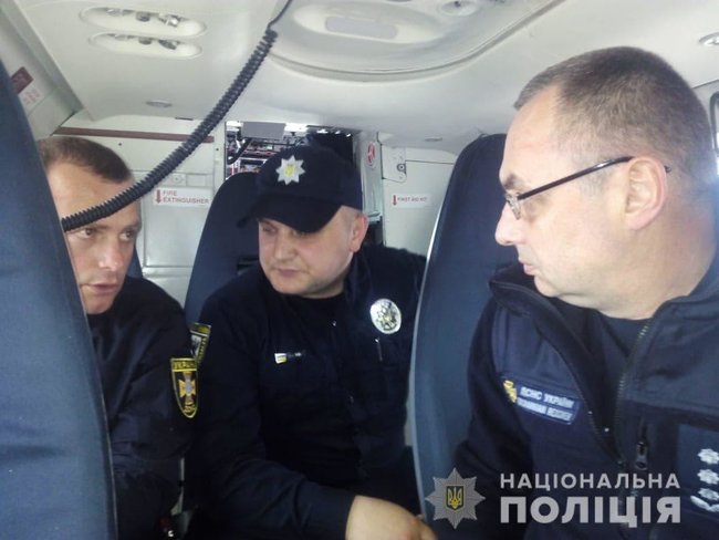 Для мониторинга последствий непогоды состоялся облет подтопленных районов Ивано-Франковской области, - полиция 03