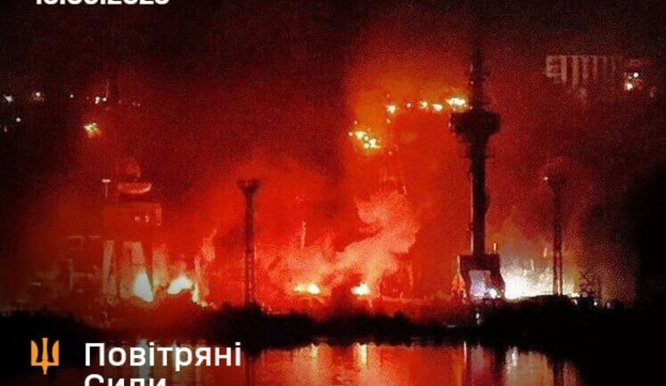 Командувач Повітряних Сил Олещук про удар по Севастополю: Дякую пілотам ПС ЗСУ за чудову роботу. Далі буде!