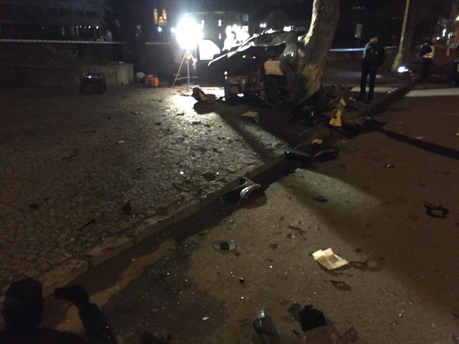 Three foreigners killed, one severely injured in car crash in Uzhhorod, - National Police 05 Three foreigners killed, one severely injured in car crash in Uzhhorod, - National Police 05