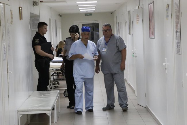 Вибух на дитячому майданчику на Дніпропетровщині: двоє дітей у реанімації, ще двом проводять операцію 10