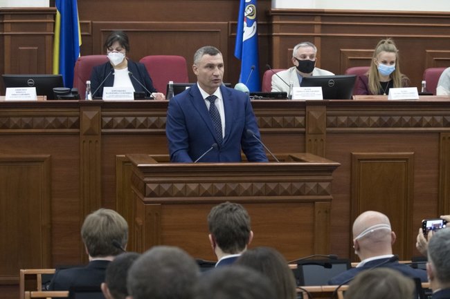 Кличко склав присягу й отримав посвідчення мера Києва 03