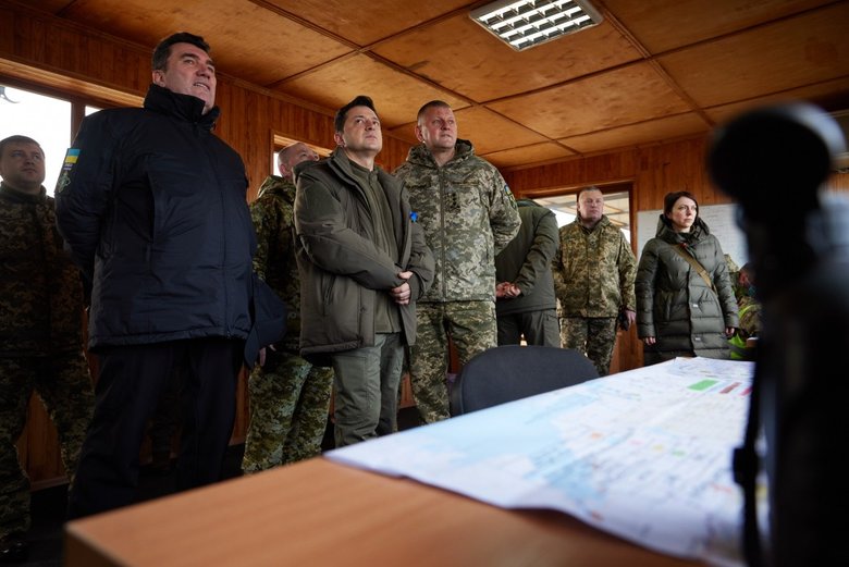 Зеленский проверил ход военных учений в Ривненской области 06