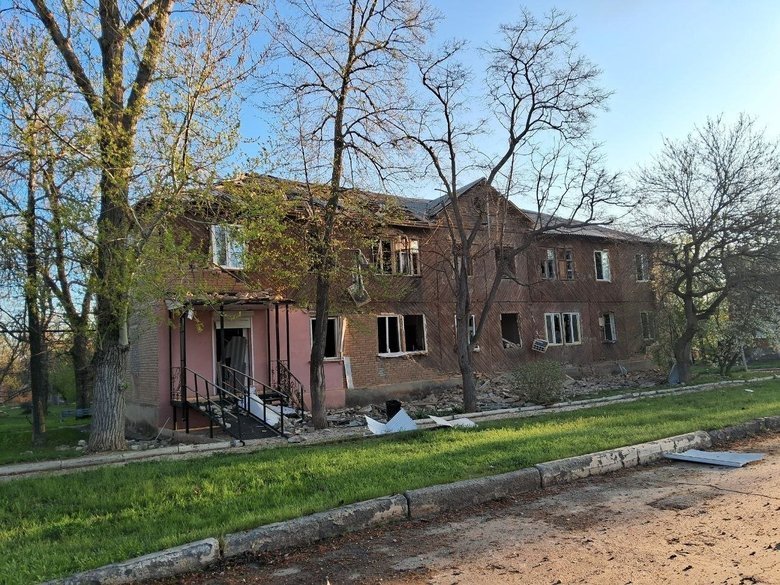 Оккупанты обстреляли 2 района Донецкой области: повреждены десятки домов