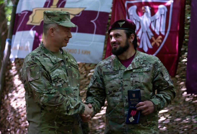 Сирський перевірив бойові бригади на Олександрівському напрямку