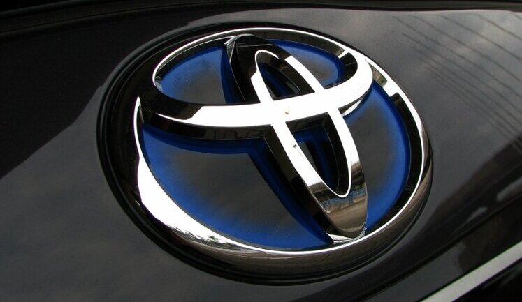 Toyota и Panasonic запустят совместное производство аккумуляторов для электрокаров