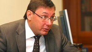 Нуль замовників у секторі розкриття справ нападу на активістів, - Луценко