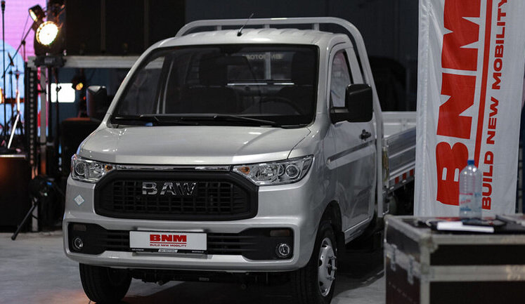"Ринок мертвий": Ще один російський автозавод зупинився через пів року після початку роботи