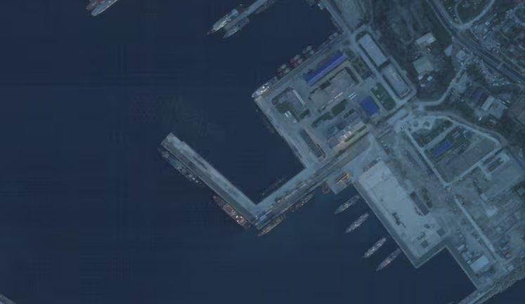 Порт "Новороссийск" в Краснодарском крае РФ частично возобновил отгрузку нефти после атаки БПЛА, – Reuters