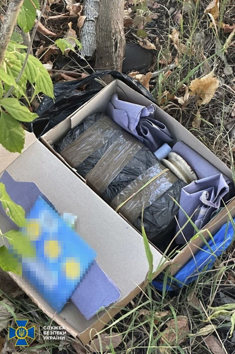 Підірвали авто військового: у Харкові викрито агентів російського ГРУ