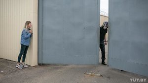 Минчанин заразился COVID-19 в изоляторе, куда привезли случайно задержанного больного
