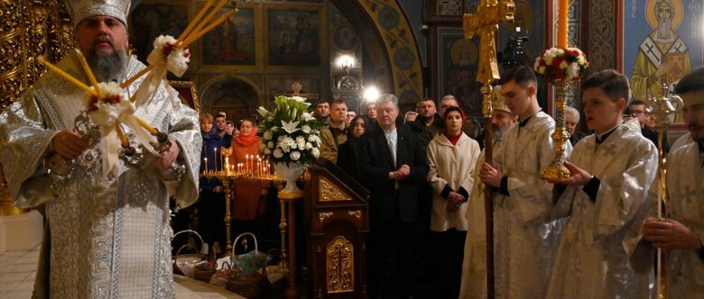 ПЦУ є народною церквою на відміну від державної московської, - Порошенко 01