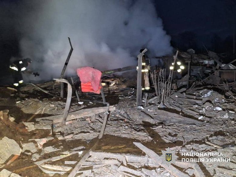 Ранковий удар по житлу на Чернігівщині: поранені 88-річна жінка та чоловік