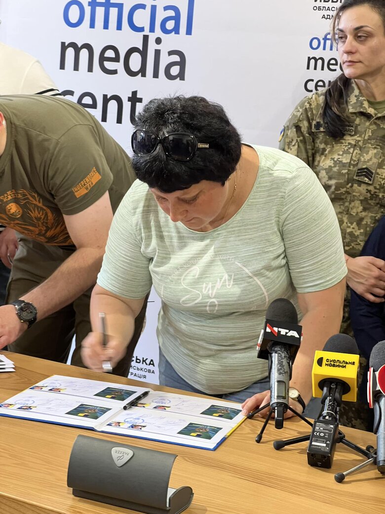 В Україні випустили марки з портретами полеглих прикордонників 10