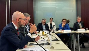 председатель Киевского форума по безопасности, экс-премьер-министр Украины Арсений Яценюк