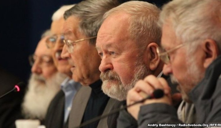 Група інтелігенції "Перше грудня" виступила проти обрання Зеленського президентом України, - відкритий лист