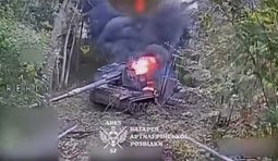 бійці 57 бригади уразили 2 САУ МСТА-С окупантів заховані у хащах