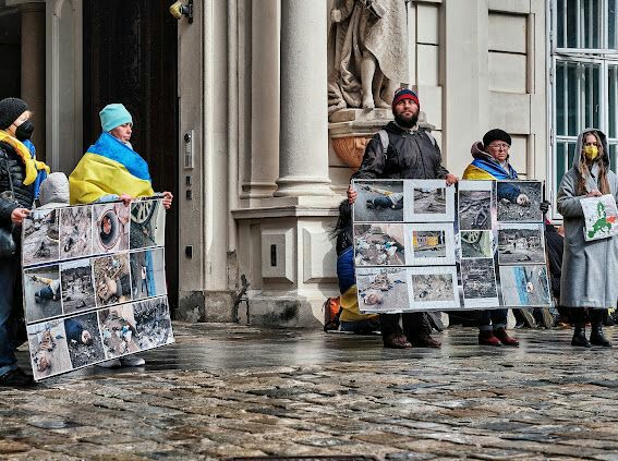 В Вене прошла акция в память жертв геноцида в Буче 04