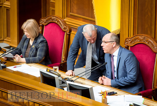 Шуфрич, що роздягається, дзвінок Сивака Папієву та Мусій в гостях у Бахтєєвої, - день роботи ВР 10 квітня 03