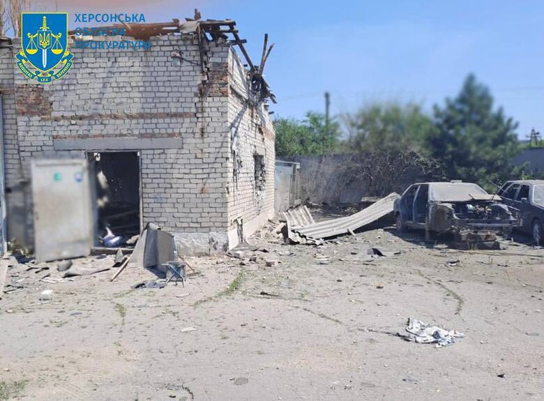 Enemy hit residential quarters of Kherson, man was killed, - RMA 02