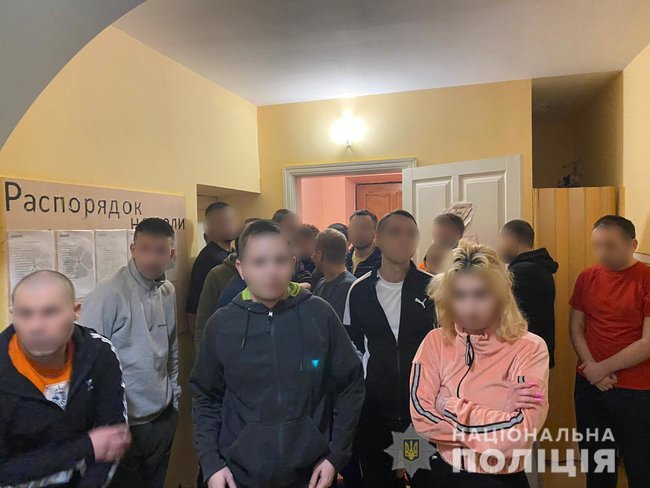 Поліція Київщини ліквідувала реабілітаційний центр, де незаконно утримували людей 01