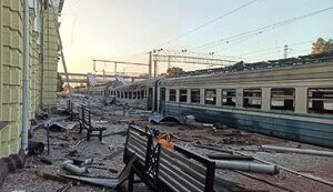 At night, enemy launched massive attack on Lozova in Kharkiv region, killing two. Nine people were injured, including two children (updated). VIDEO