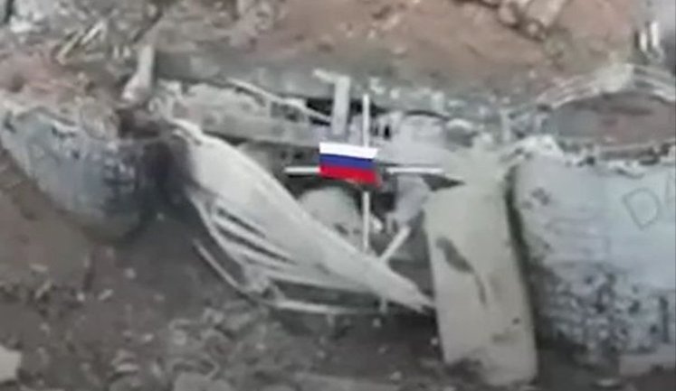 Українські розвідники-десантники впритул наблизилися до укріплення із окупантами і підірвали його штурмовим зарядом. ВIДЕО