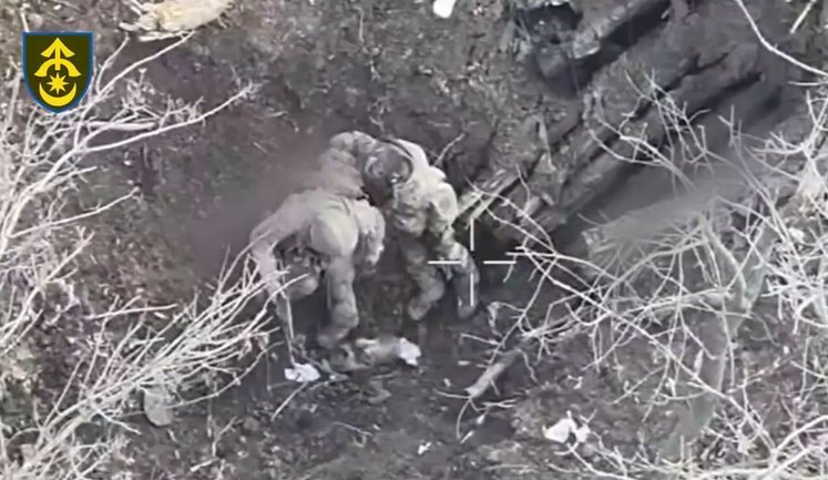 Побратими врятували бійця 31-ї бригади з-під заваленого бліндажа. ВIДЕО