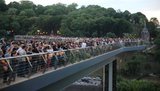 У святкові дні на новому пішохідно-велосипедному мосту одночасно перебували від 8 до 15 тис. осіб, - КМДА