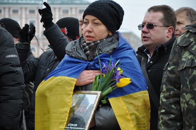 У Києві відбувся марш памяті захисників Дебальцівського плацдарму 11 У Києві відбувся марш памяті захисників Дебальцівського плацдарму 11