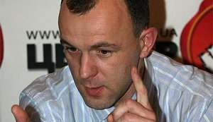 В БЮТ думают, что Ющенко и Янукович сговорились против Яценюка