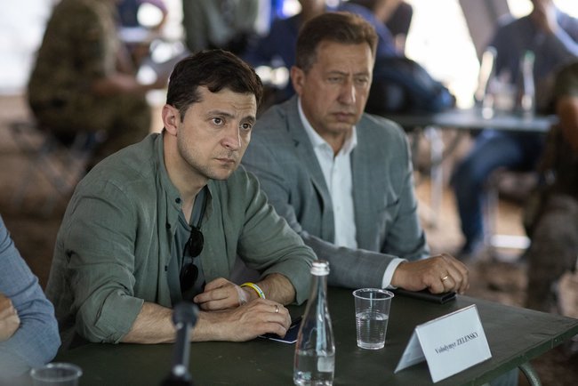 Zelenskyi, Tusk visit Stanytsia Luhanska 09