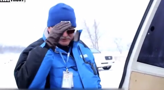 Спостерігач ОБСЄ віддавав честь військовому злочинцеві Марочку, який заради пропаганди дзвонив матері щойно загиблого воїна ЗСУ, - німецький журналіст 05
