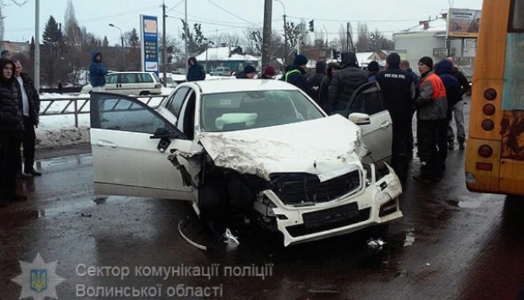 В Луцке водитель сбил школьника и пытался сбежать: ребенок в коме. ФОТОрепортаж
