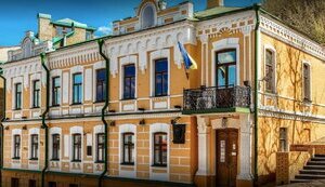 Очільник Мінкульту Ткаченко проти закриття музею Булгакова в Києві