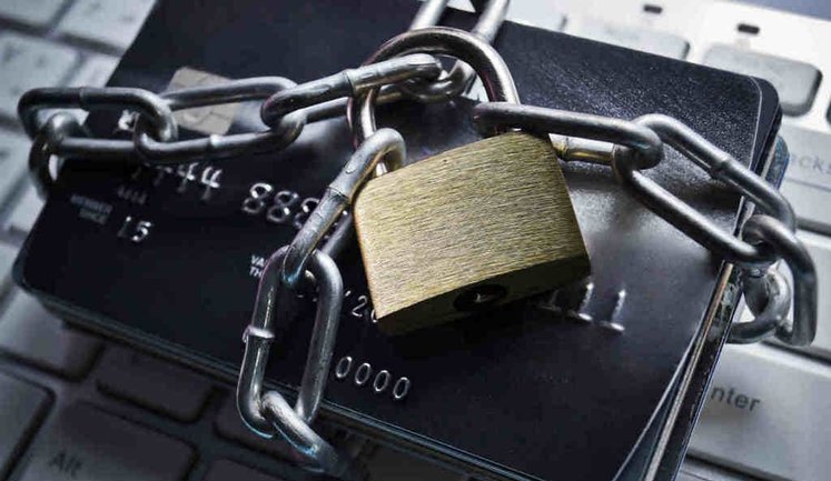 Головна тема звернень клієнтів банків ‒ блокування рахунків: НБУ оприлюднив статистику