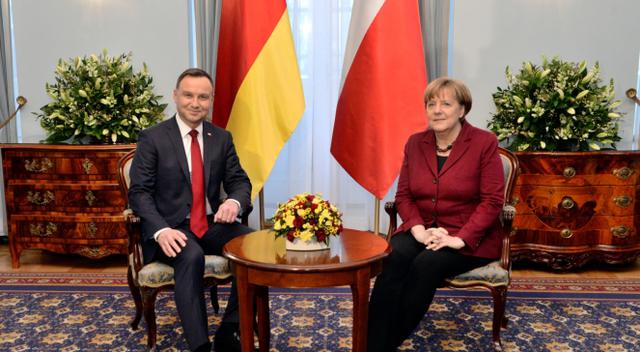 Berlin and Warsaw united on Ukraine issue, - Duda, Merkel say 01
