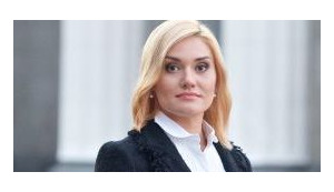 Тетяна Острікова: Гройсман імітує боротьбу з контрабандою. Тарифи хабарів - $1500 за один контейнер